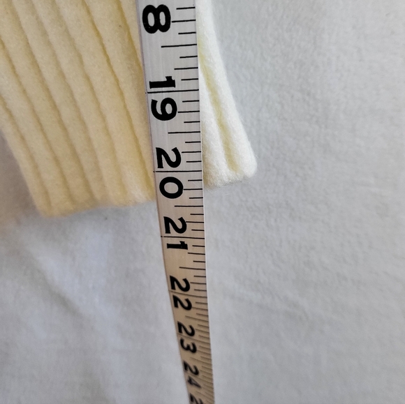 Woven Heart Cozy Cable Knit Sweater - Cream Over Sized Small - Picture 5 of 8